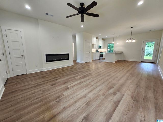 195 LECROY CIRCLE, Brent, AL 35034