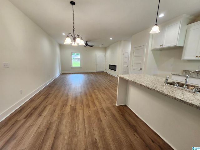 195 LECROY CIRCLE, Brent, AL 35034