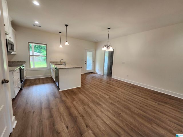 195 LECROY CIRCLE, Brent, AL 35034