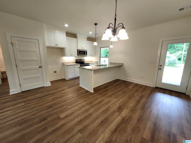 195 LECROY CIRCLE, Brent, AL 35034