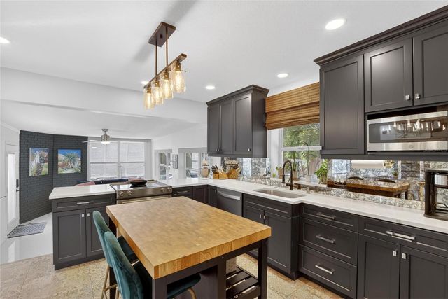 6238 14TH AVENUE S, Gulfport, FL 33707