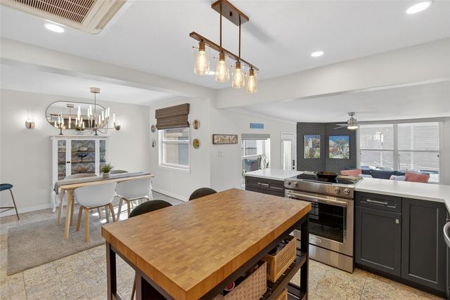 6238 14TH AVENUE S, Gulfport, FL 33707