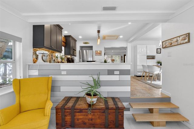 6238 14TH AVENUE S, Gulfport, FL 33707