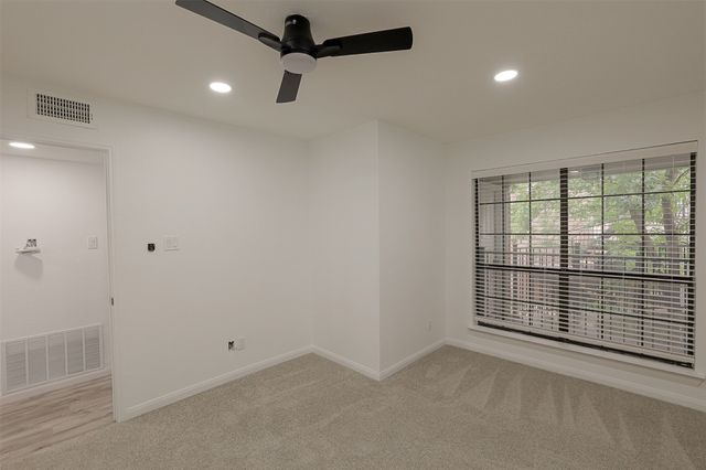 8545 Midpark Road 24, Dallas, TX 75240