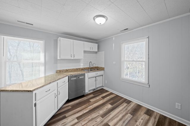 1642 Keesee Rd, Clarksville, TN 37040