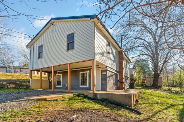 1642 Keesee Rd, Clarksville, TN 37040