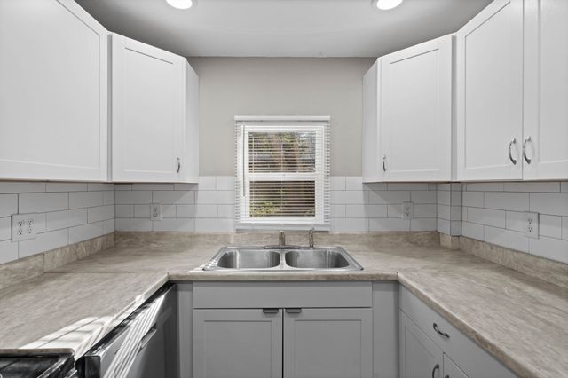 1642 Keesee Rd, Clarksville, TN 37040