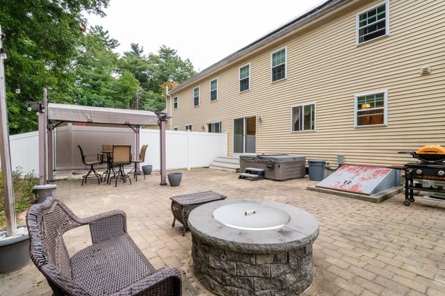 391 Franklin St 2, Hanson, MA 02341