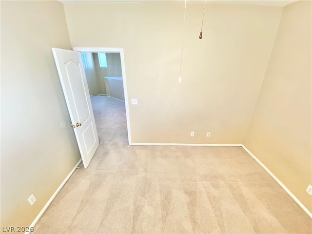 8836 Palm Creek Court, Las Vegas, NV 89139