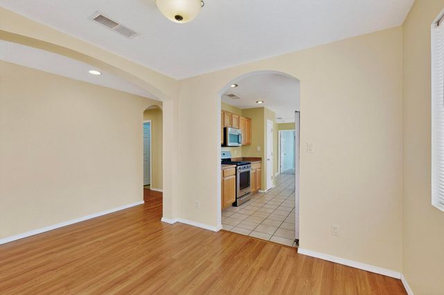 8415 Crimson Ave NW, Albuquerque, NM 87120