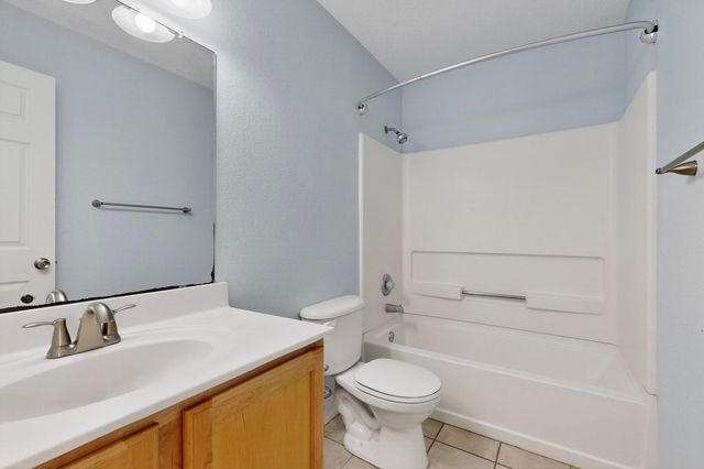 8415 Crimson Ave NW, Albuquerque, NM 87120