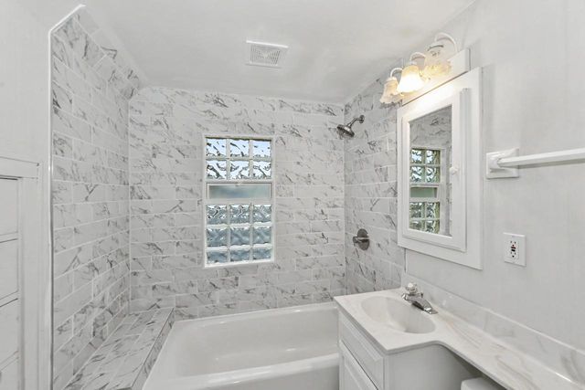 614 Wolff STREET, Racine, WI 53402