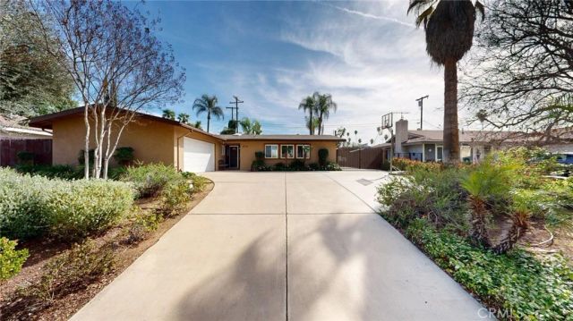 2078 Livingston Street, Riverside, CA 92506