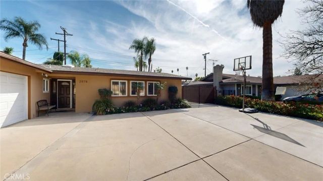 2078 Livingston Street, Riverside, CA 92506
