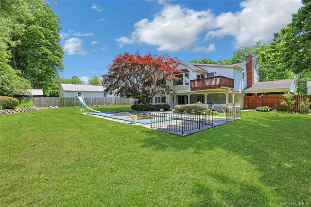 25 Tennyson Drive, Nanuet, NY 10954