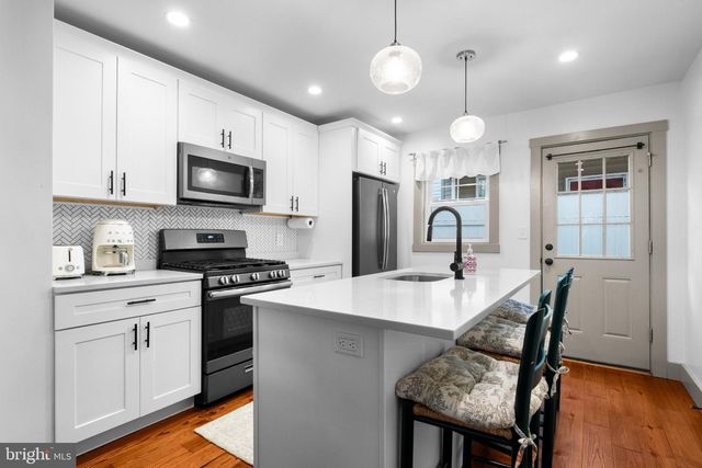 2142 E ALBERT ST, Philadelphia, PA 19125