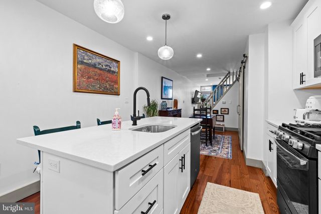 2142 E ALBERT ST, Philadelphia, PA 19125