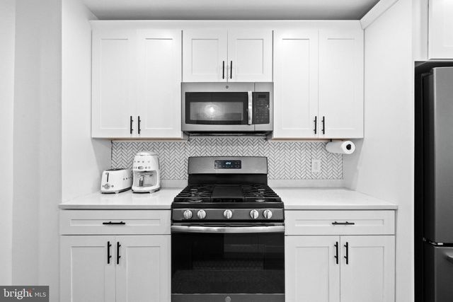 2142 E ALBERT ST, Philadelphia, PA 19125