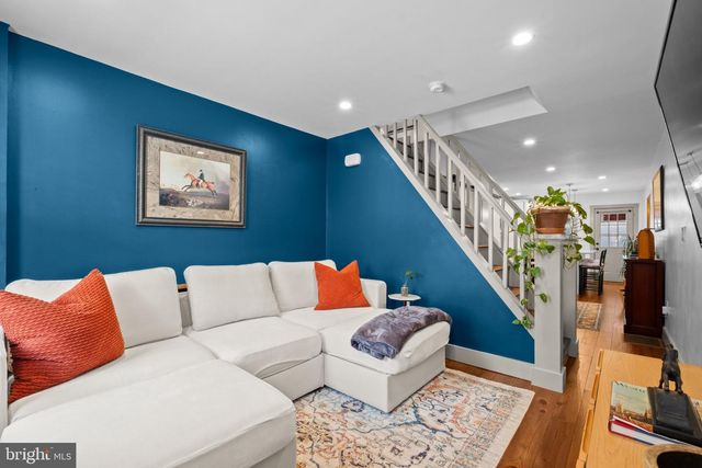 2142 E ALBERT ST, Philadelphia, PA 19125