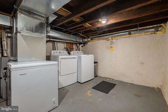 2142 E ALBERT ST, Philadelphia, PA 19125