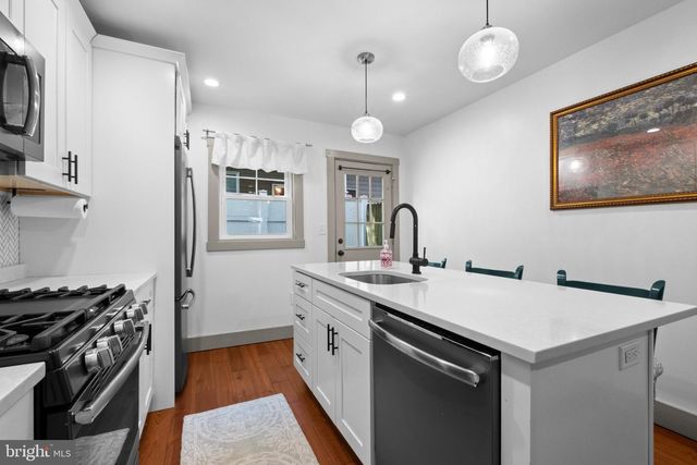 2142 E ALBERT ST, Philadelphia, PA 19125