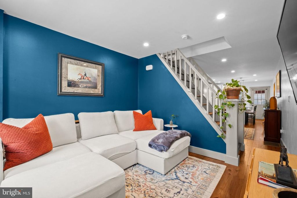 2142 E ALBERT ST, Philadelphia, PA 19125 — photo 4