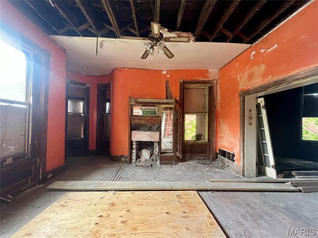 4414 Enright Avenue, St Louis, MO 63108