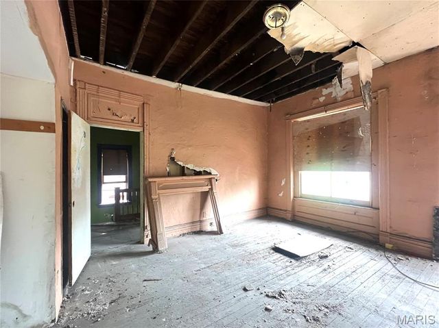 4414 Enright Avenue, St Louis, MO 63108