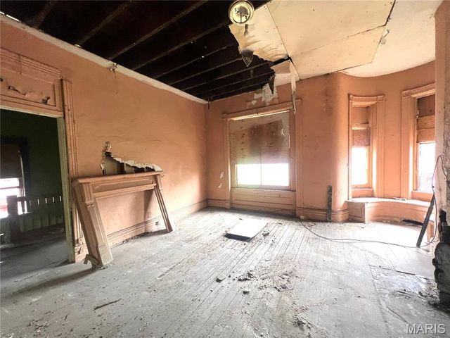 4414 Enright Avenue, St Louis, MO 63108