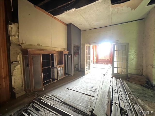 4414 Enright Avenue, St Louis, MO 63108