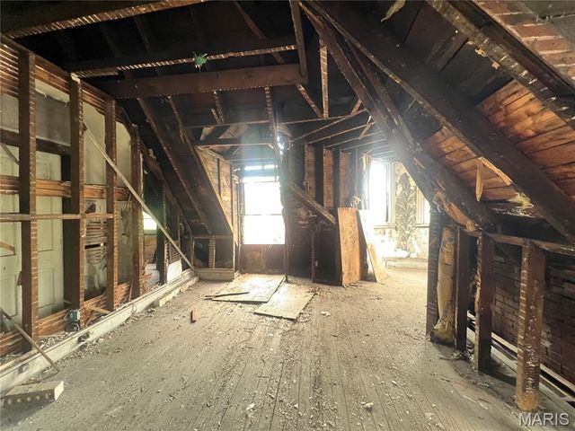 4414 Enright Avenue, St Louis, MO 63108