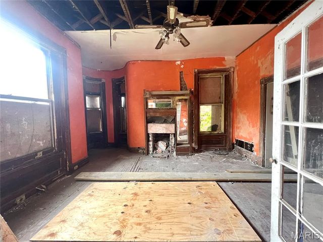 4414 Enright Avenue, St Louis, MO 63108