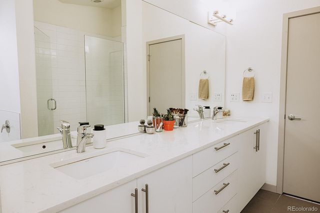 5760 W 39th Place, Denver, CO 80212