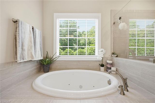 1481 Meadowlands Drive, Winston-salem, NC 27107