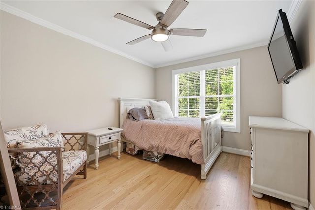 1481 Meadowlands Drive, Winston-salem, NC 27107