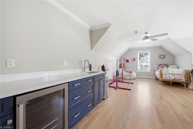 1481 Meadowlands Drive, Winston-salem, NC 27107