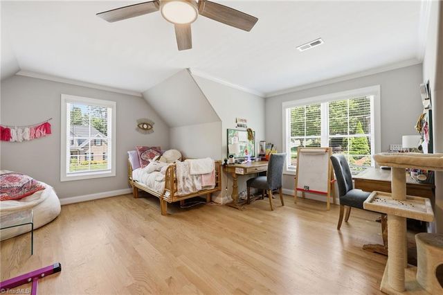 1481 Meadowlands Drive, Winston-salem, NC 27107
