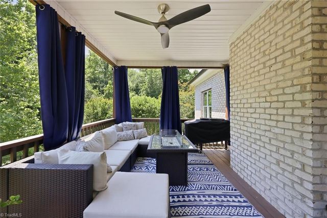 1481 Meadowlands Drive, Winston-salem, NC 27107