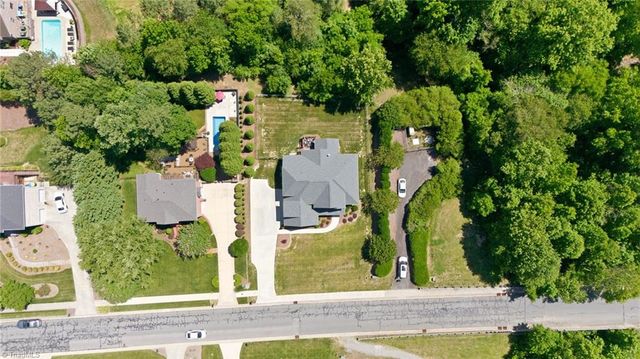 1481 Meadowlands Drive, Winston-salem, NC 27107