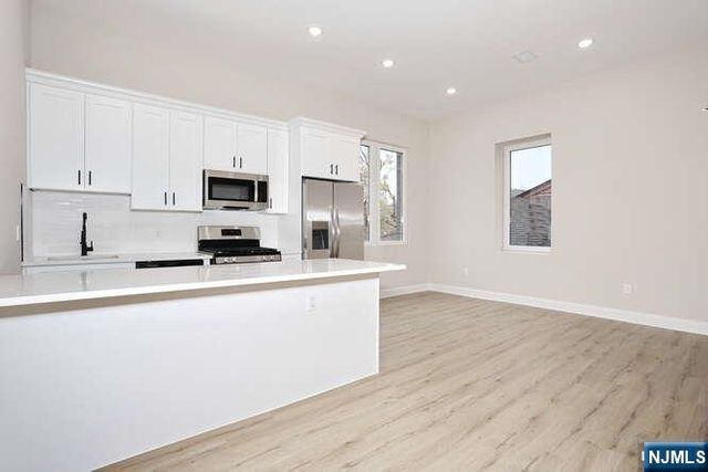 385 Passaic Avenue 4, Lodi, NJ 07644