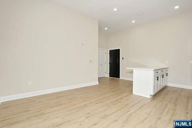 385 Passaic Avenue 4, Lodi, NJ 07644