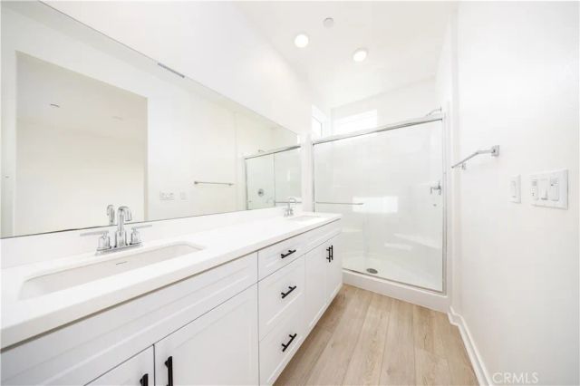 967 N Divino Privado 13, Ontario, CA 91764