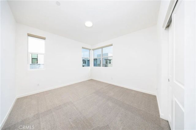 967 N Divino Privado 13, Ontario, CA 91764