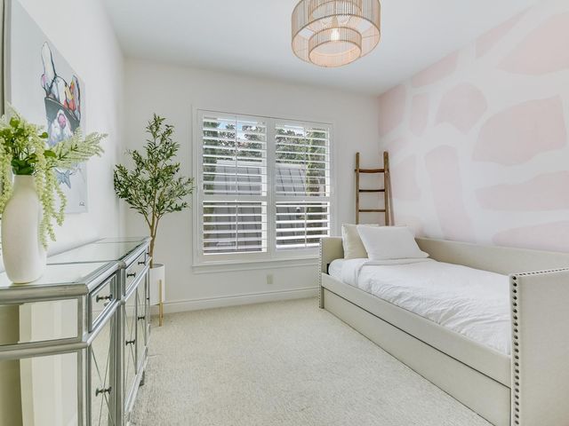 809 Kinney Ave, Austin, TX 78704