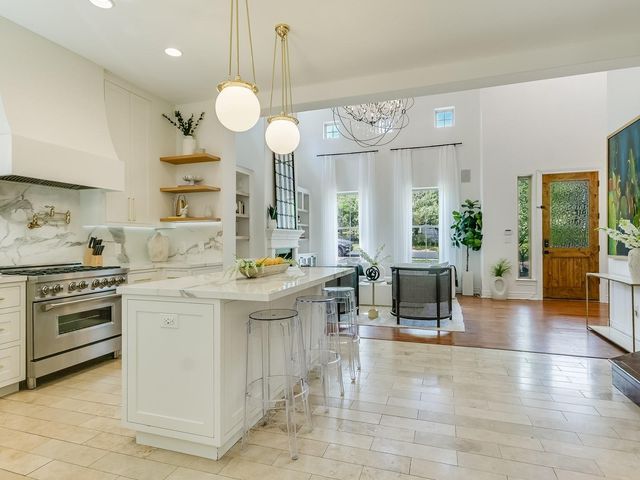 809 Kinney Ave, Austin, TX 78704