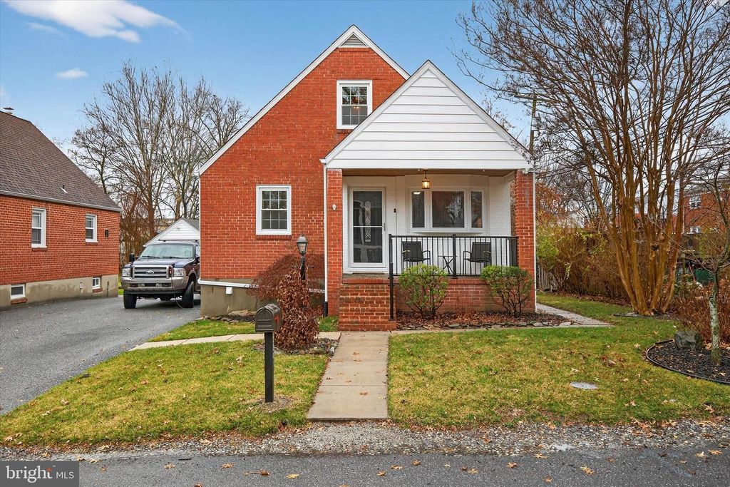 2301 ELLEN AVE, Parkville, MD 21234