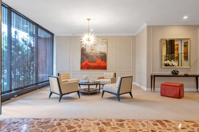 1 Kensington Gate PH 11, Great Neck, NY 11021