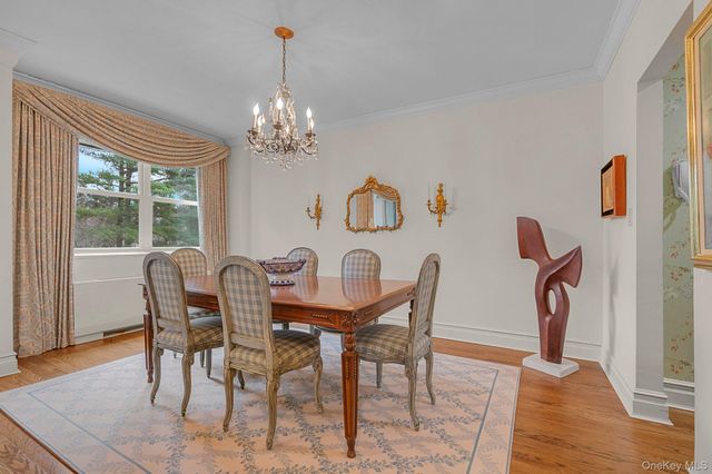 1 Kensington Gate PH 11, Great Neck, NY 11021