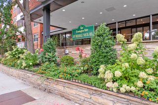 1 Kensington Gate PH 11, Great Neck, NY 11021