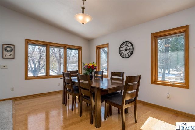 1575 Sharon Drive, North Mankato, MN 56003